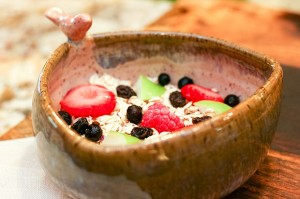Oatmeal and fruit - habit healthy breakfast